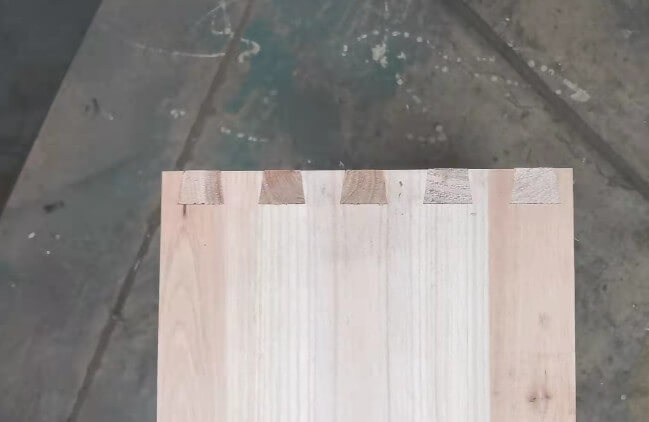 數(shù)控雙端燕尾榫機(jī)